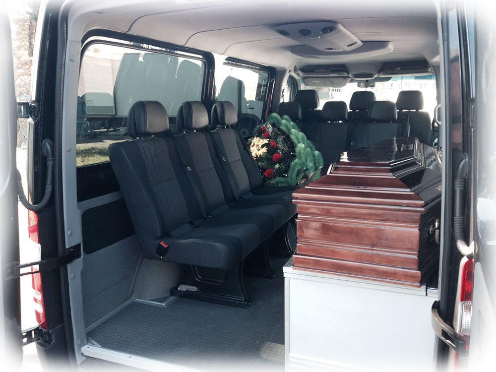 Uslugi-katafalka-Manturovo-nedorogo